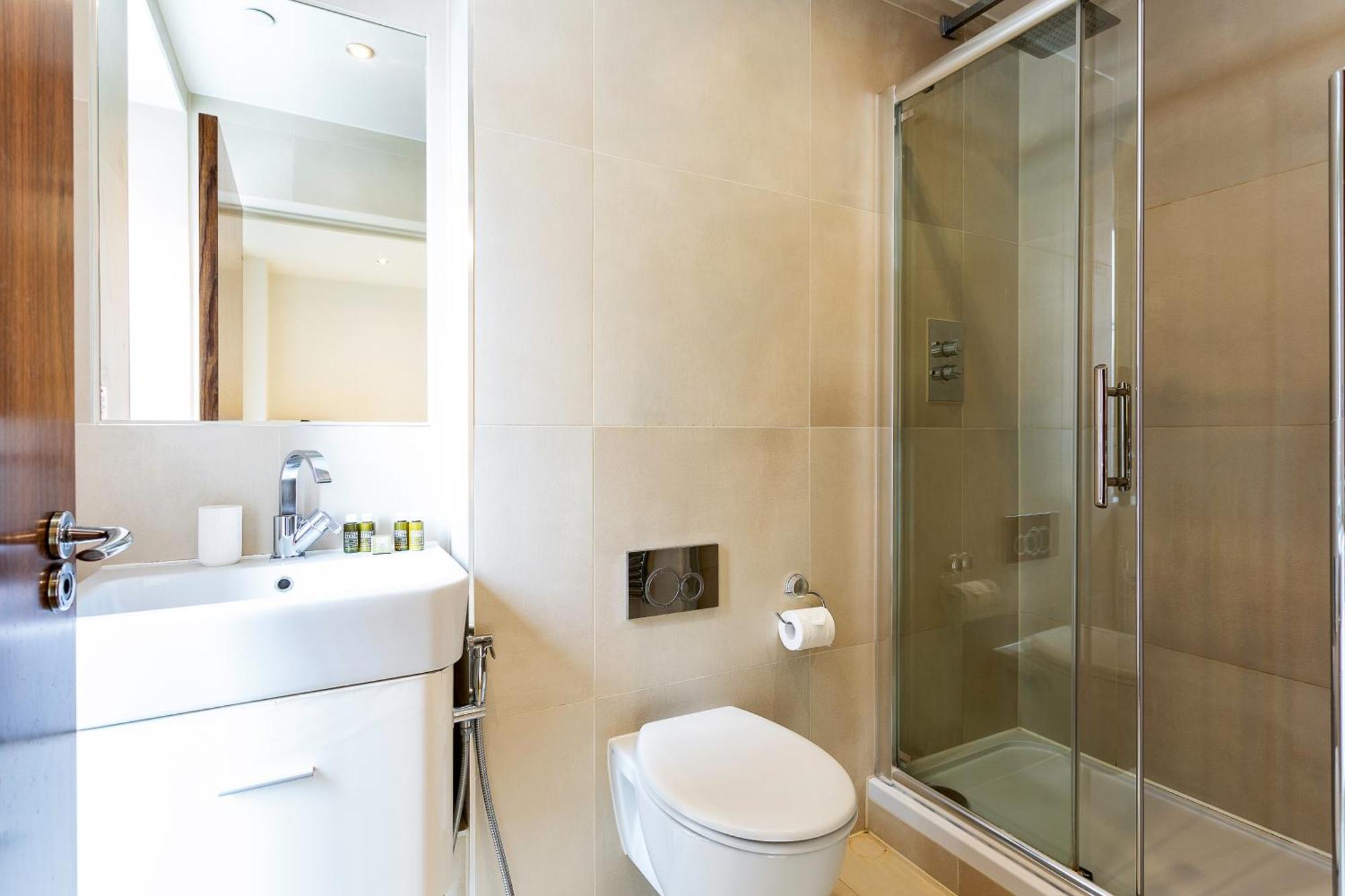 Serene Cityscape - 2Br Luxury Westminster Apartment Londýn Exteriér fotografie